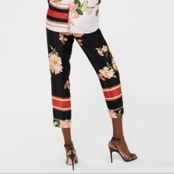 Zara Pants - ZARA Chic Black Cropped Black Floral Trouser XS Rare